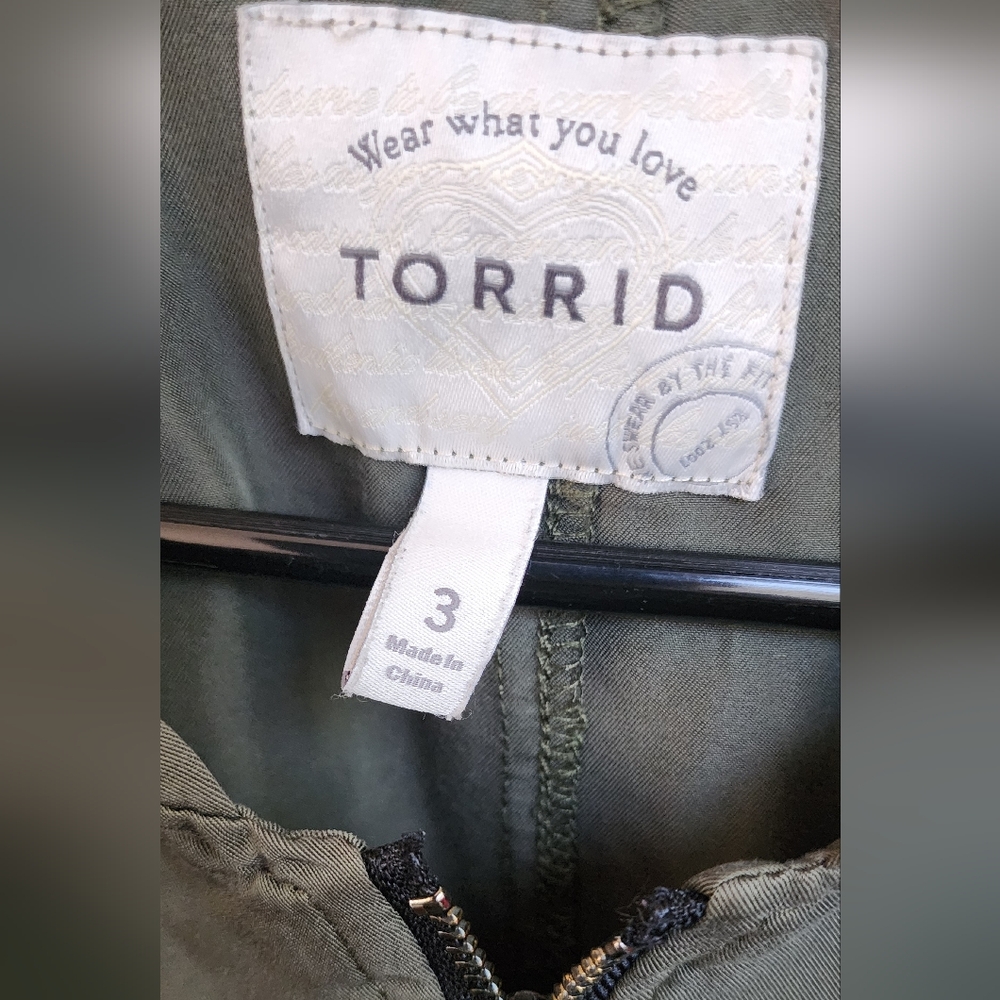 Olive Green Utility Jacket - Picture 4 of 4